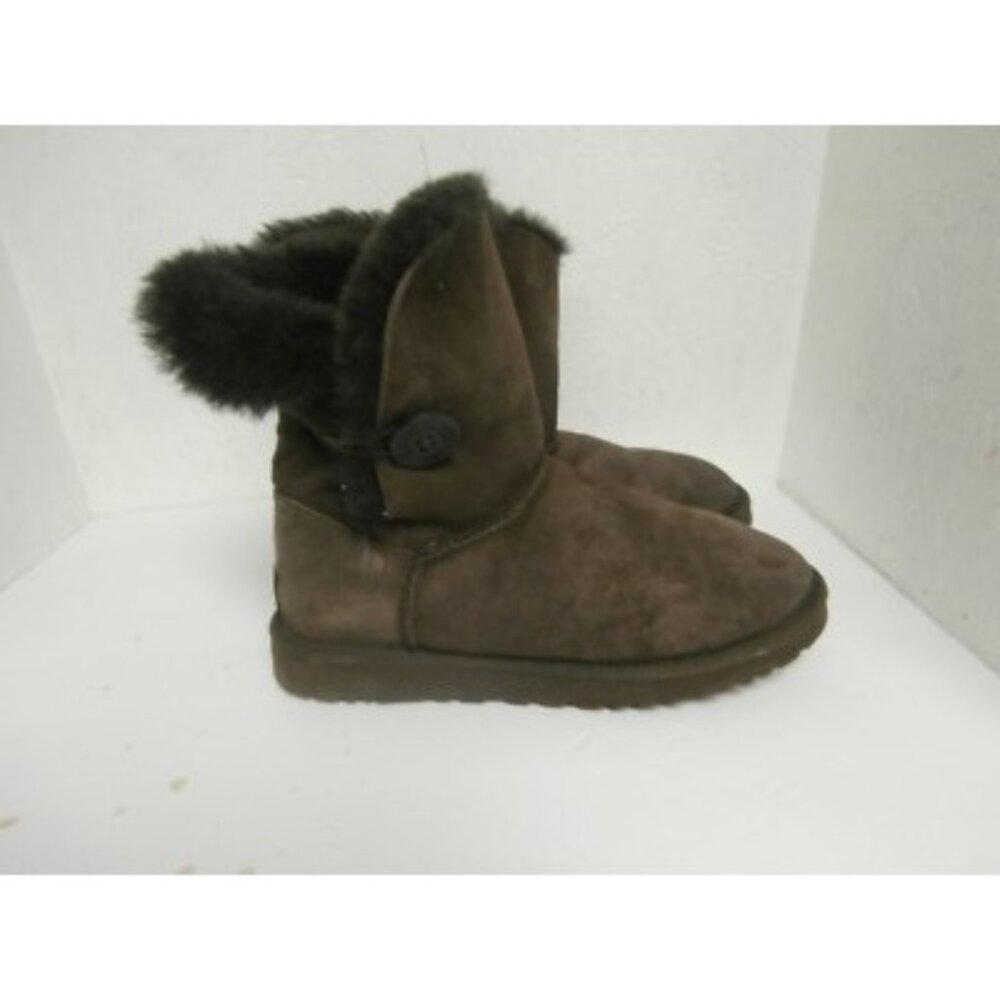 Ugg Women's 5803 Bailey Button Dark Brown Size 5 USED!!!! - Picture 3 of 5